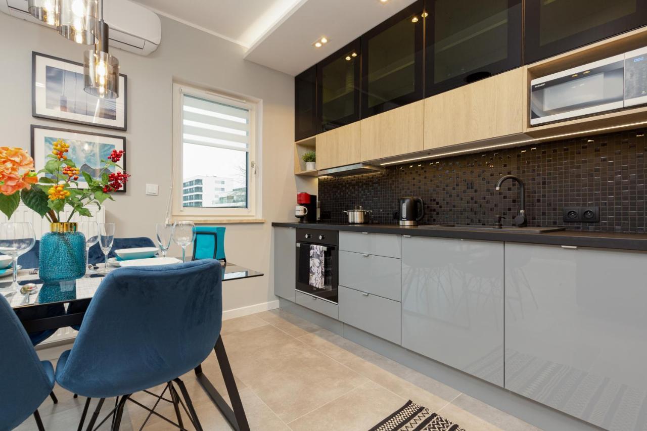 Cassia's Mokosfera By Renters Prestige Warszawa